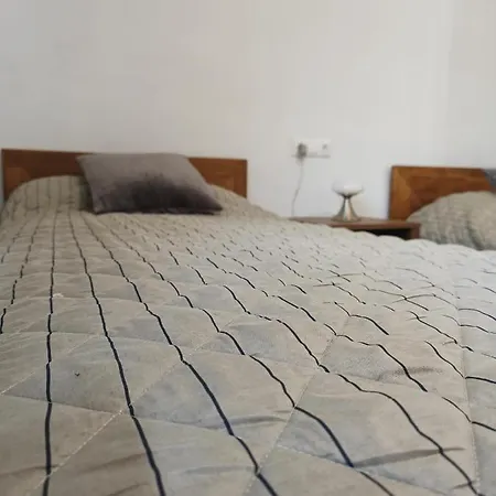 A Apartament *